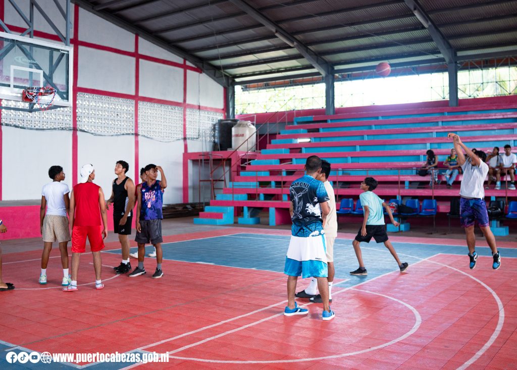 Polideportivo Ferrera Dixon