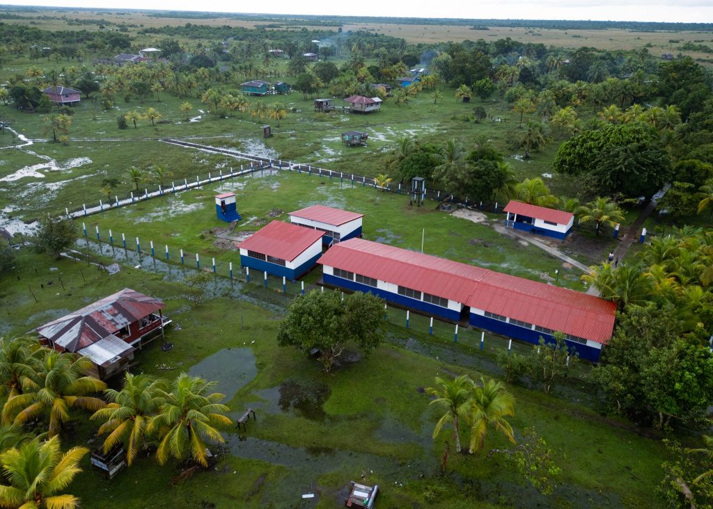 Rehabilitación de la Escuela de Klingna