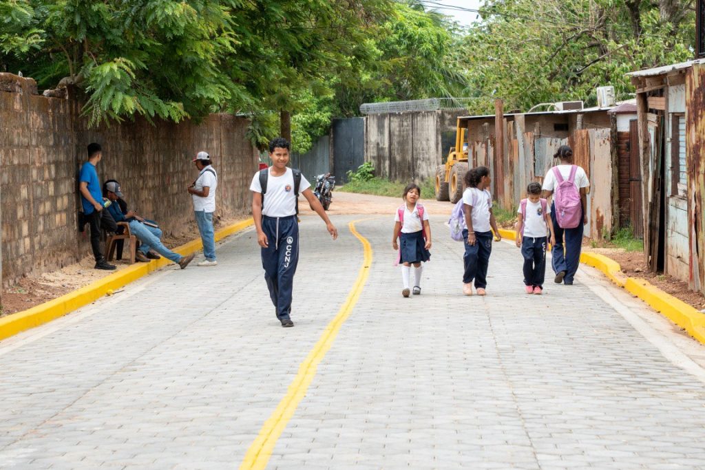 calles adoquinadas en Bilwi